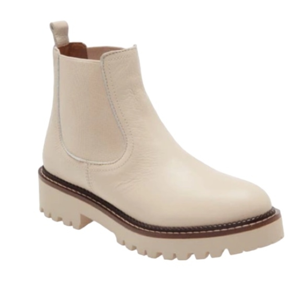 NWOT Caslon miller leah platform leather lug boot‎ in ivory birch